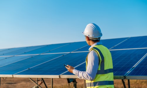 Sistemas fotovoltaicos para geração de energia elétrica poderão ser instalados em unidades da Faetec